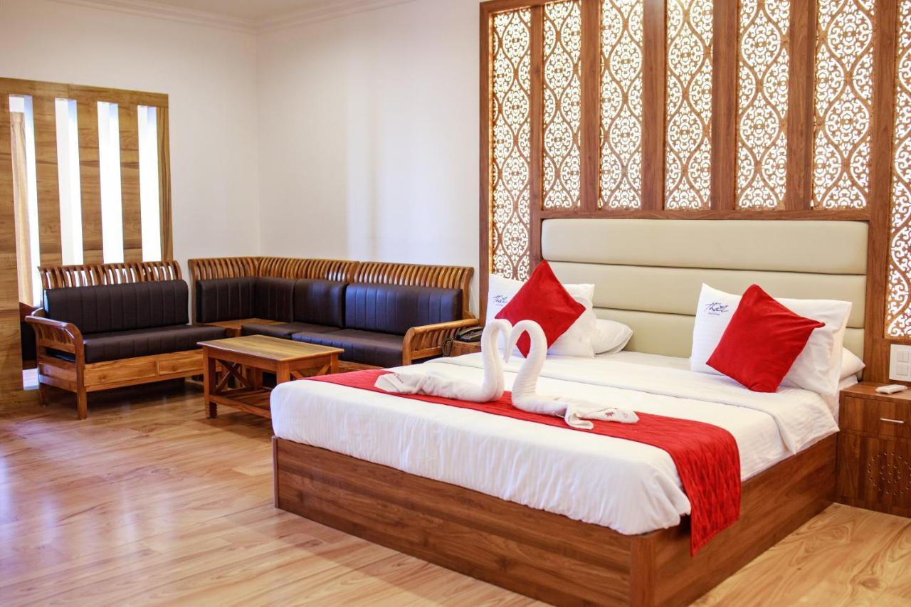 Thai Beach Resort Tiruchchendūr Buitenkant foto