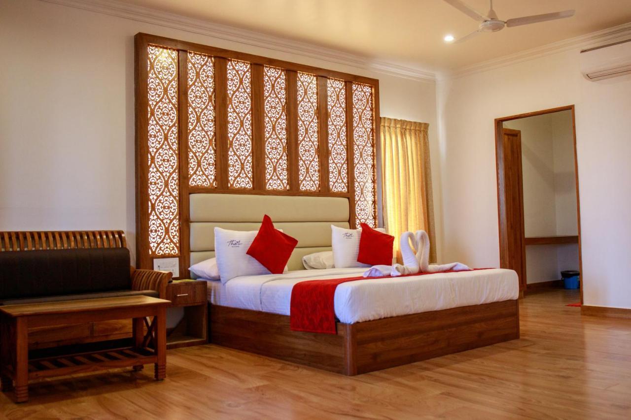 Thai Beach Resort Tiruchchendūr Buitenkant foto